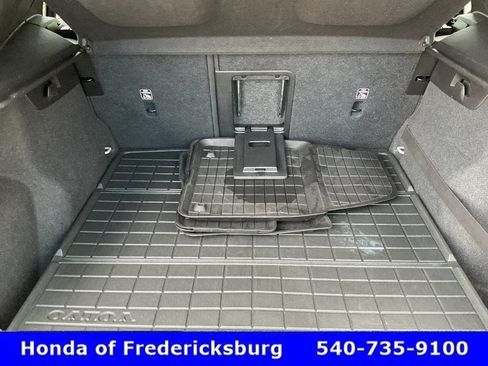 Used 2020 Volvo XC40 T5 R-Design AWD/4WD image 22