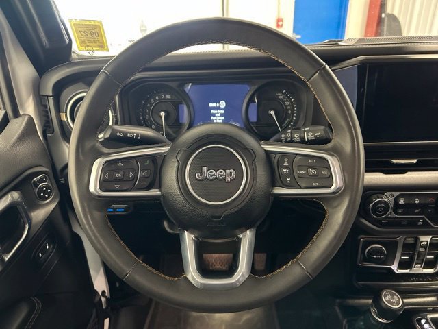 Used 2024 Jeep Wrangler Unlimited Sahara w/ Technology Group AWD/4WD image 15