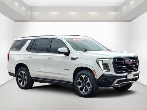 Used 2025 GMC Yukon AT4 w/ AT4 Premium Package AWD/4WD image 1