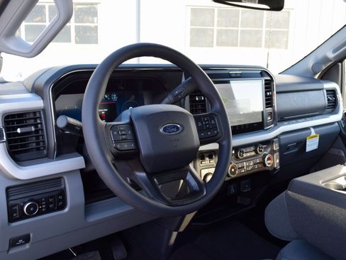 New 2026 Ford F250 XLT w/ XLT Premium Package image 17