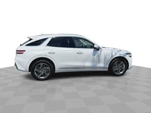Used 2025 Genesis GV70 2.5T AWD/4WD image 10