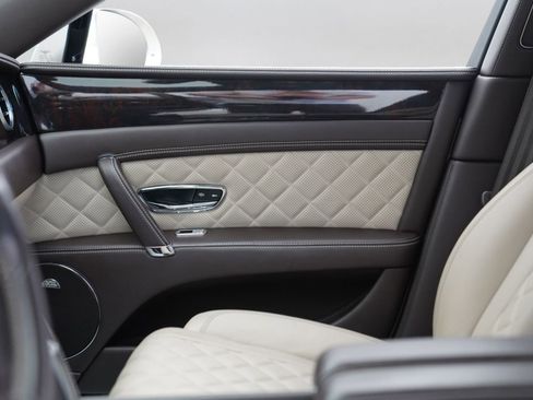 Used 2017 Bentley Flying Spur W12 AWD/4WD image 27