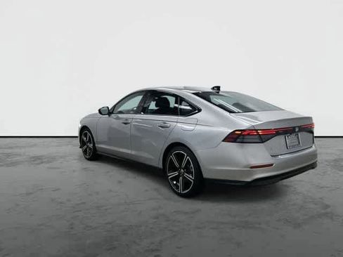 Used 2026 Honda Accord SE image 9