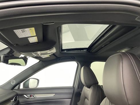 New 2025 MAZDA CX-5 Signature image 16