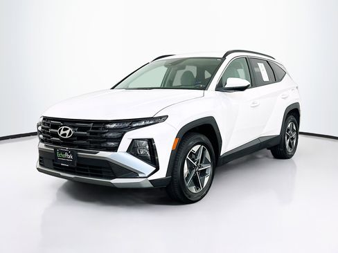 Used 2025 Hyundai Tucson SEL AWD/4WD image 3