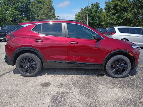 Used 2024 Buick Encore GX Sport Touring w/ Black Roof Package AWD/4WD image 5