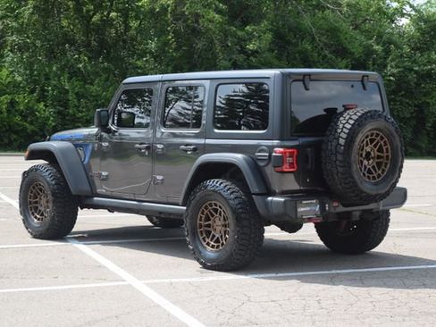 Used 2018 Jeep Wrangler Unlimited Rubicon w/ LED Lighting Group AWD/4WD image 24