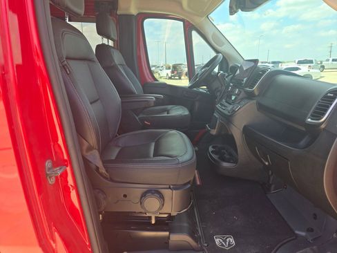 Used 2024 RAM ProMaster 3500 w/ Leather Interior Group FWD image 18