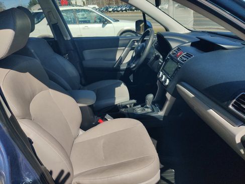 Used 2016 Subaru Forester 2.5i Touring w/ Eyesight & Navigation System image 17