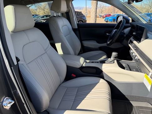 Certified 2026 Honda HR-V EX-L image 23