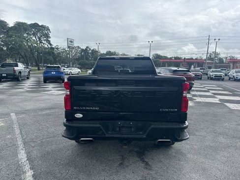 Used 2019 Chevrolet Silverado 1500 Custom w/ Custom Value Package RWD image 4