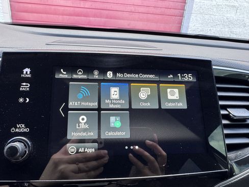 Used 2021 Honda Pilot Touring image 22