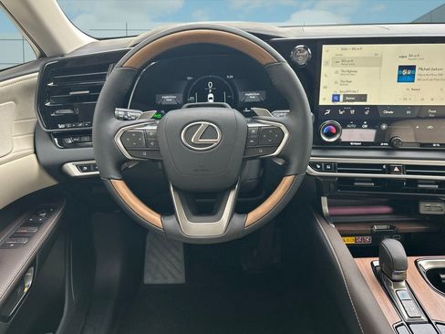New 2026 Lexus RX 450h AWD image 25
