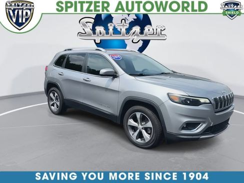 Used 2019 Jeep Cherokee Limited AWD/4WD image 2
