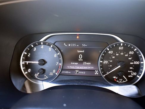 Used 2023 Nissan Frontier SV w/ Technology Package image 31