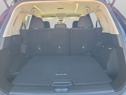 Certified 2026 Nissan Rogue SV w/ Cold Weather Package FWD image 8