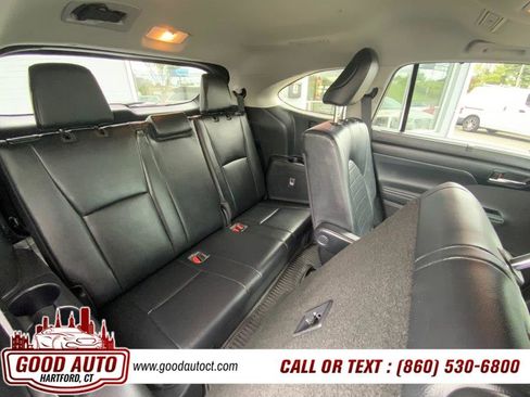 Used 2023 Toyota Highlander XLE AWD/4WD image 17