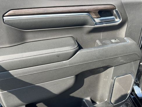 Used 2024 Chevrolet Silverado 1500 LT image 21