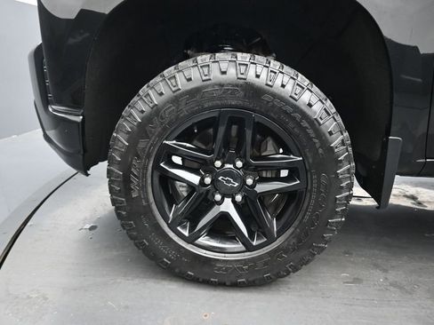 Used 2020 Chevrolet Silverado 1500 Custom Trail Boss w/ Custom Convenience Package AWD/4WD image 49