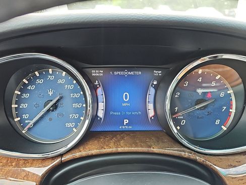 Used 2014 Maserati Quattroporte S Q4 AWD/4WD image 15