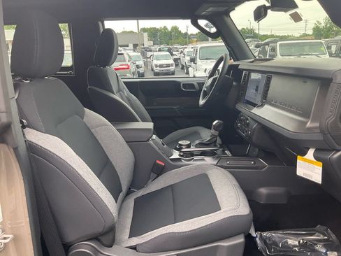 New 2026 Ford Bronco 2-Door AWD/4WD image 12