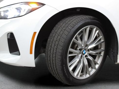 Used 2024 BMW 330i Sedan w/ Convenience Package RWD image 44