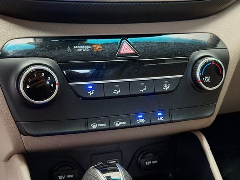 Used 2021 Hyundai Tucson SE FWD image 9