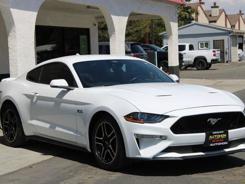 Used 2022 Ford Mustang GT Premium w/ Equipment Group 401A RWD image 3