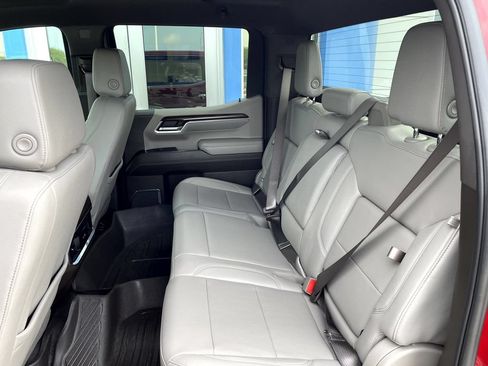 Used 2024 GMC Sierra 1500 SLT w/ SLT Premium Package AWD/4WD image 10