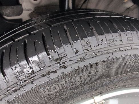 Certified 2023 Hyundai Venue SE image 31