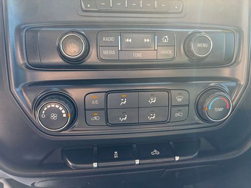 Used 2017 Chevrolet Silverado 1500 W/T RWD image 9