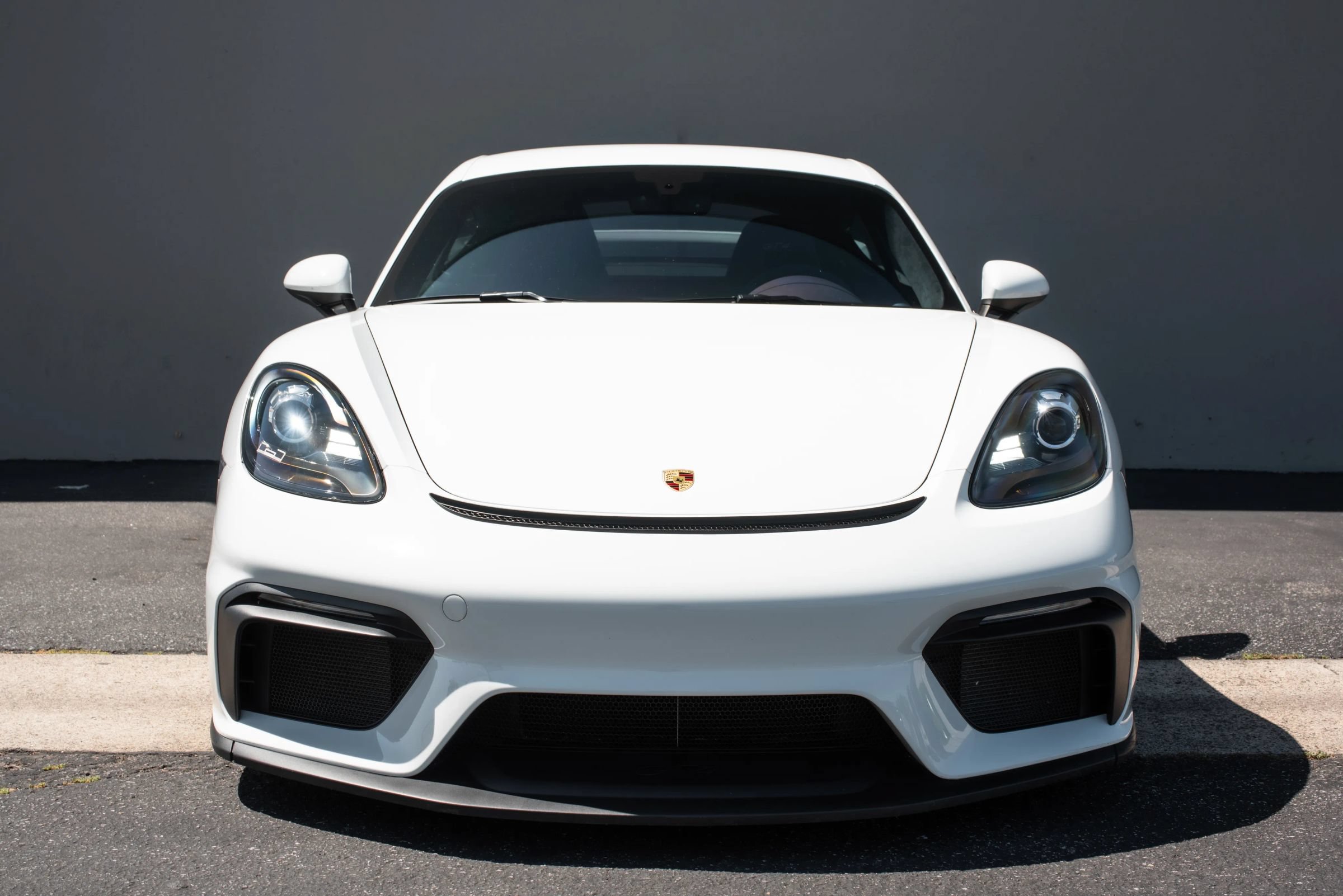 Used 2020 Porsche 718 Cayman GT4 RWD image 4
