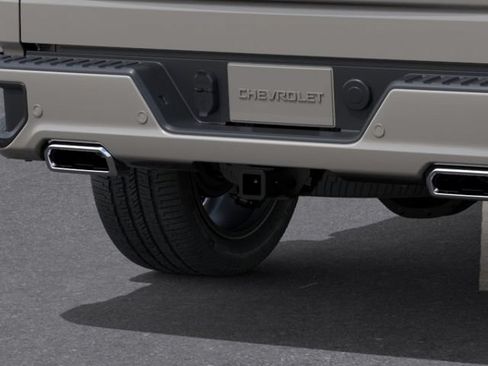 New 2026 Chevrolet Silverado 1500 High Country w/ High Country Premium Package AWD/4WD image 14