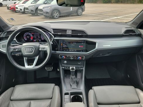 Used 2020 Audi Q3 2.0T Prestige w/ Prestige Package image 16