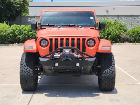 Used 2018 Jeep Wrangler Unlimited Sport S AWD/4WD image 2