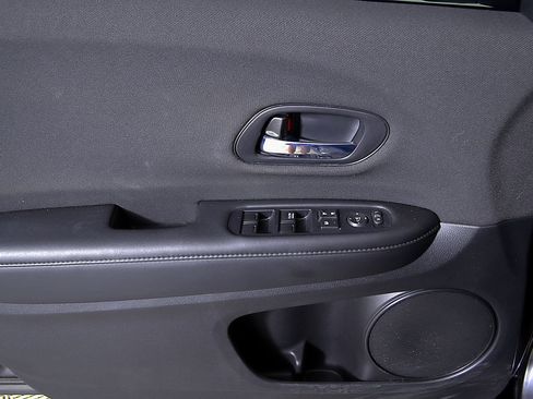 Used 2022 Honda HR-V Sport image 15