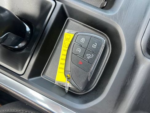 Used 2024 Chevrolet Silverado 1500 RST AWD/4WD image 31