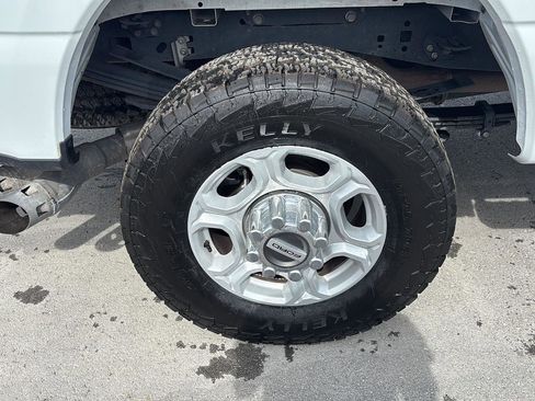 Used 2025 Ford F250 XLT AWD/4WD image 14