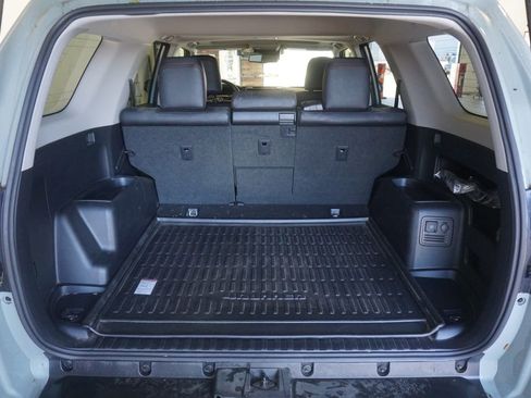 Used 2023 Toyota 4Runner TRD Off-Road Premium w/ Moonroof Package AWD/4WD image 18
