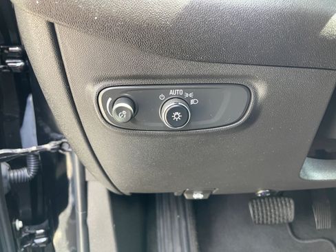 Used 2024 Chevrolet Equinox LT FWD image 21