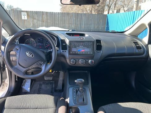 Used 2016 Kia Forte LX image 18