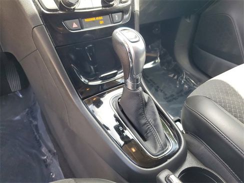 Used 2022 Buick Encore Preferred w/ Safety Package image 26