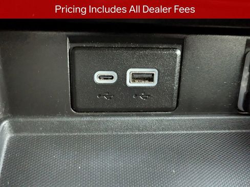 Used 2023 Chevrolet Tahoe Z71 w/ Luxury Package AWD/4WD image 25