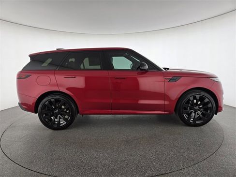 New 2026 Land Rover Range Rover Sport Dynamic SE image 6