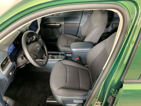 Used 2025 Ford Maverick XL image 26