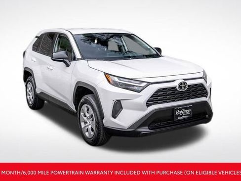 Used 2024 Toyota RAV4 LE AWD/4WD image 3
