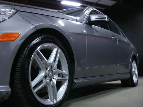 Used 2013 Mercedes-Benz E 350 Sedan image 7