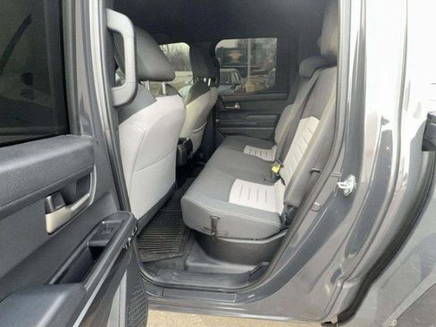 Used 2025 Toyota Tacoma TRD Off-Road image 12