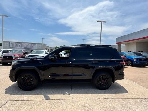 Used 2025 Toyota Sequoia TRD Pro AWD/4WD image 10