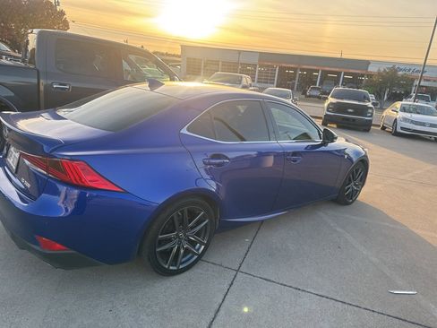 Used 2020 Lexus IS 300 F Sport image 5